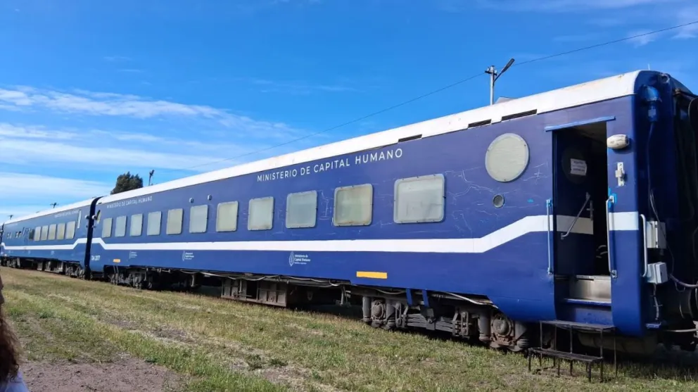 El Tren de Desarrollo Social y Sanitario de Nación permanecerá aproximadamente dos semanas en Darwin, brindando servicios y atención a vecinos de toda la región del Valle Medio. Foto: gentileza.