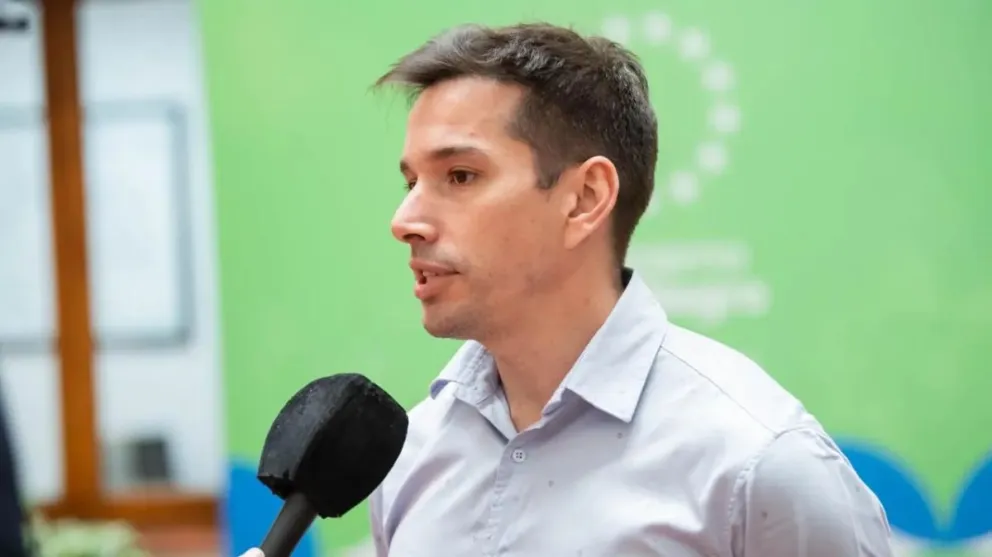 Ríos destacó el compromiso que tiene Río Negro para sostener los salarios estatales.
Crédito: Gobierno de Rio Negro
