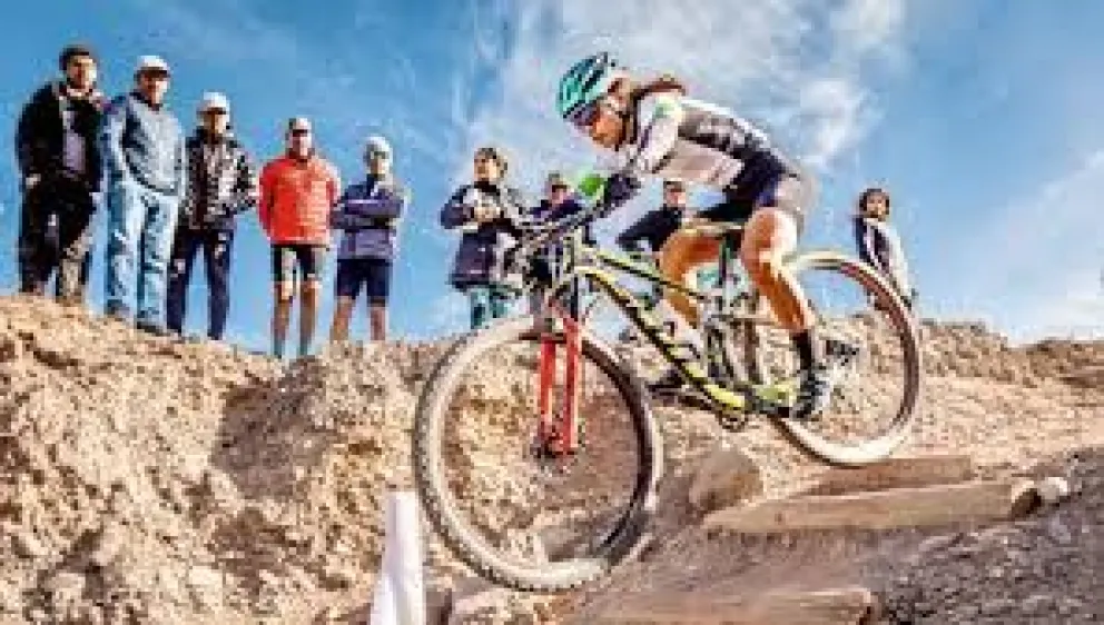 El Rally del Amateur MTB se disputará el domingo 13 de diciembre, con distancias de 50 y 25 kilómetros y un recorrido por Lamarque, Pomona y Luis Beltrán. Foto: archivo.