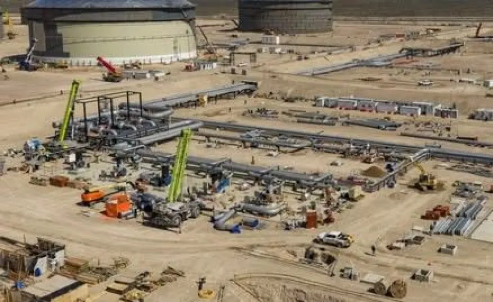 Río Colorado recibió más de 319 millones de pesos provenientes de la coparticipación de impuestos generados por la construcción del oleoducto Vaca Muerta Oil Sur. Foto: Gobierno Río Negro.