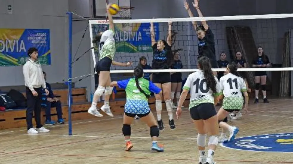 Río Negro comenzó su participación en los Juegos de la Araucanía en Chile.Crédito: Gentileza Fabián del Ruiz