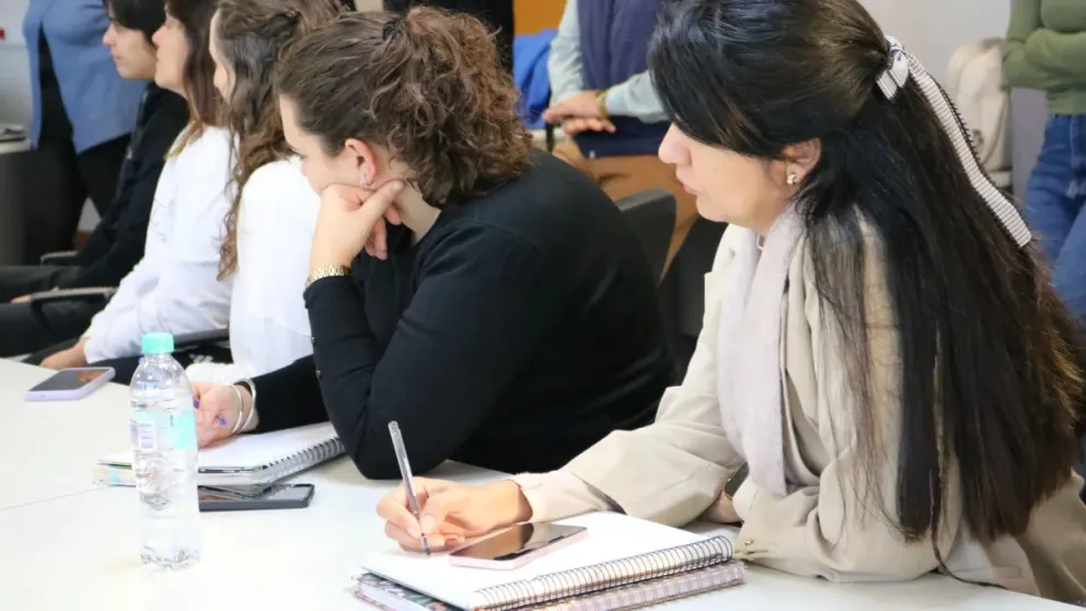 Río Negro cumplió con el pago a estudiantes del nivel superior.
Crédito: Gobierno de Río Negro